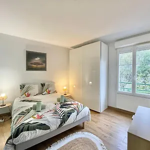 La Louisiane - Confort - Wifi - Parking Prive - Terrasse - Centre Appartement Quimper